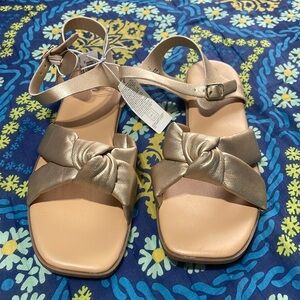 NWT Gold Old Navy Sandals
